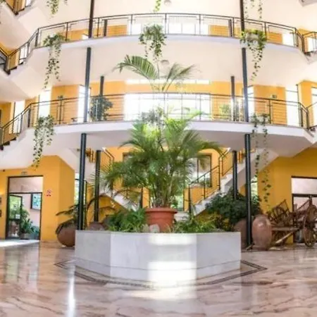 Oasis Sevilla Congresos Exterior photo
